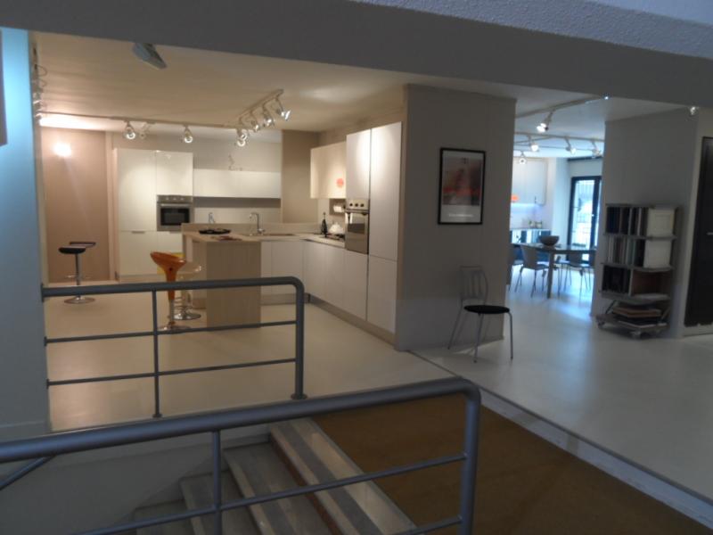 Locale commerciale in vendita a San Benedetto del Tronto, Strada Statale 16