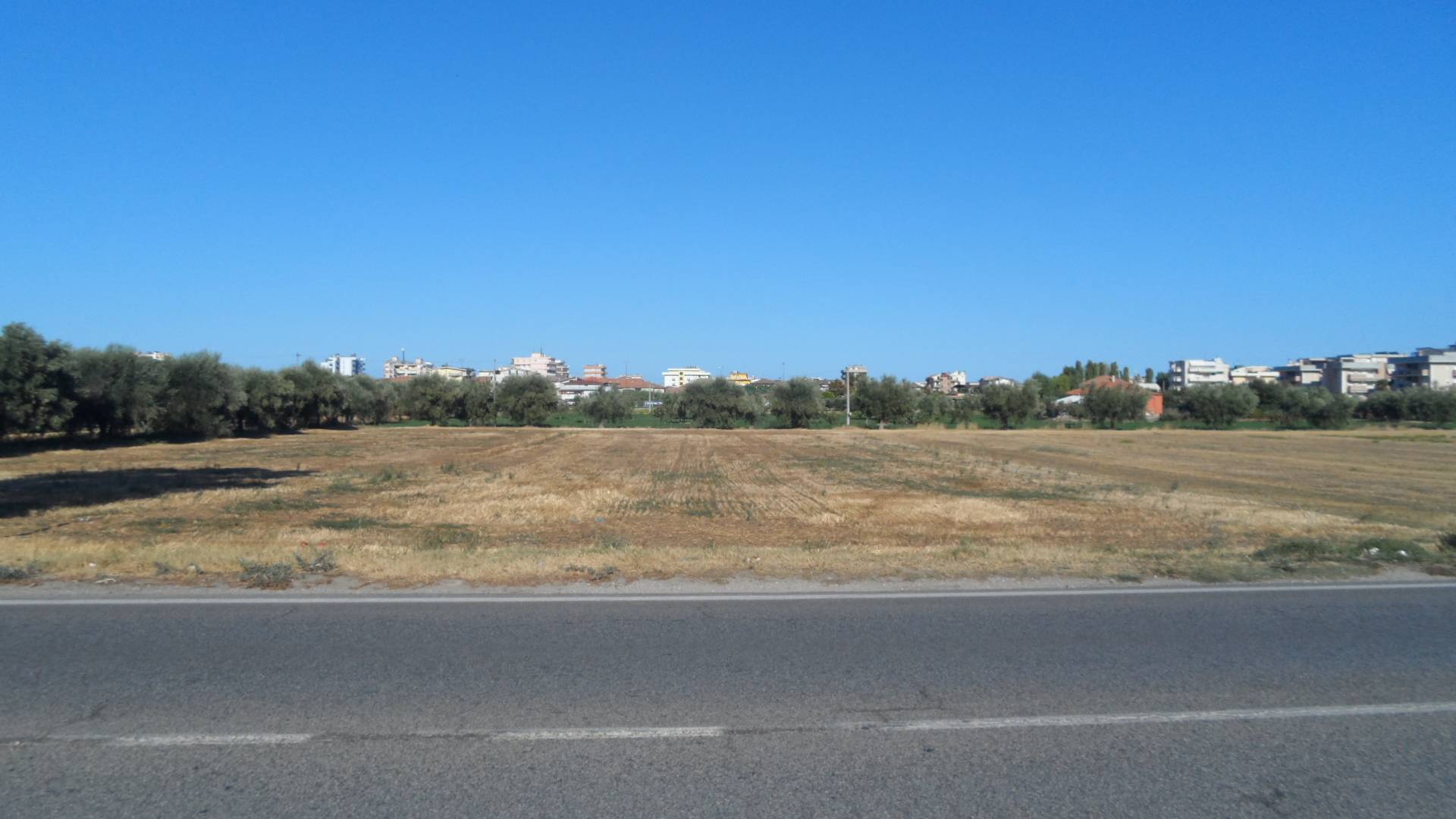 Terreno edificabile in vendita a Alba Adriatica, Strada Statale Adriatica