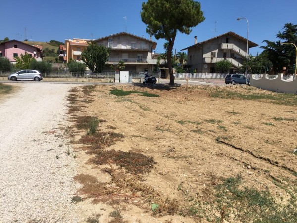 Terreno edificabile in vendita a Tortoreto, Salino