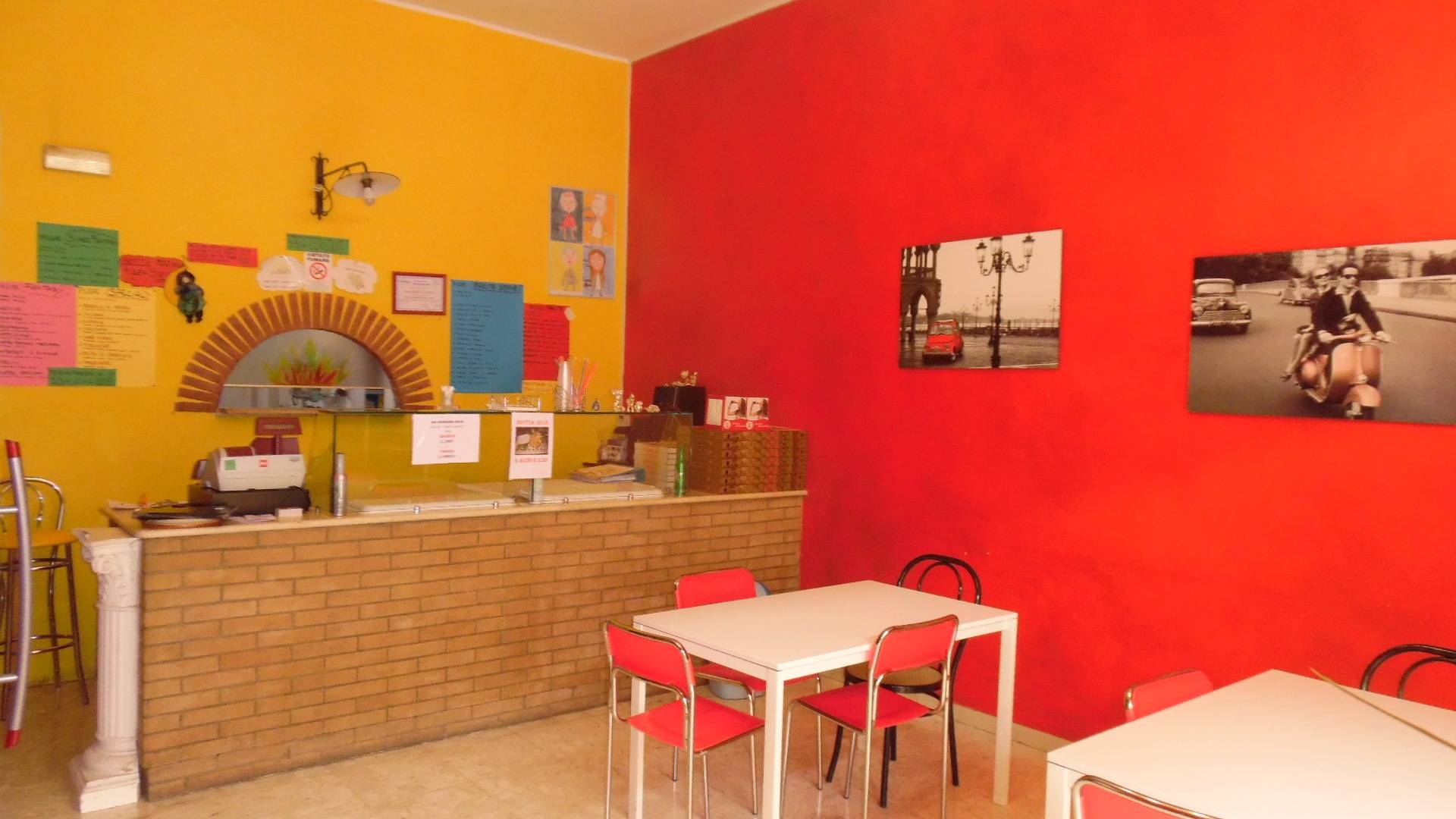 Locale commerciale in vendita a Folignano