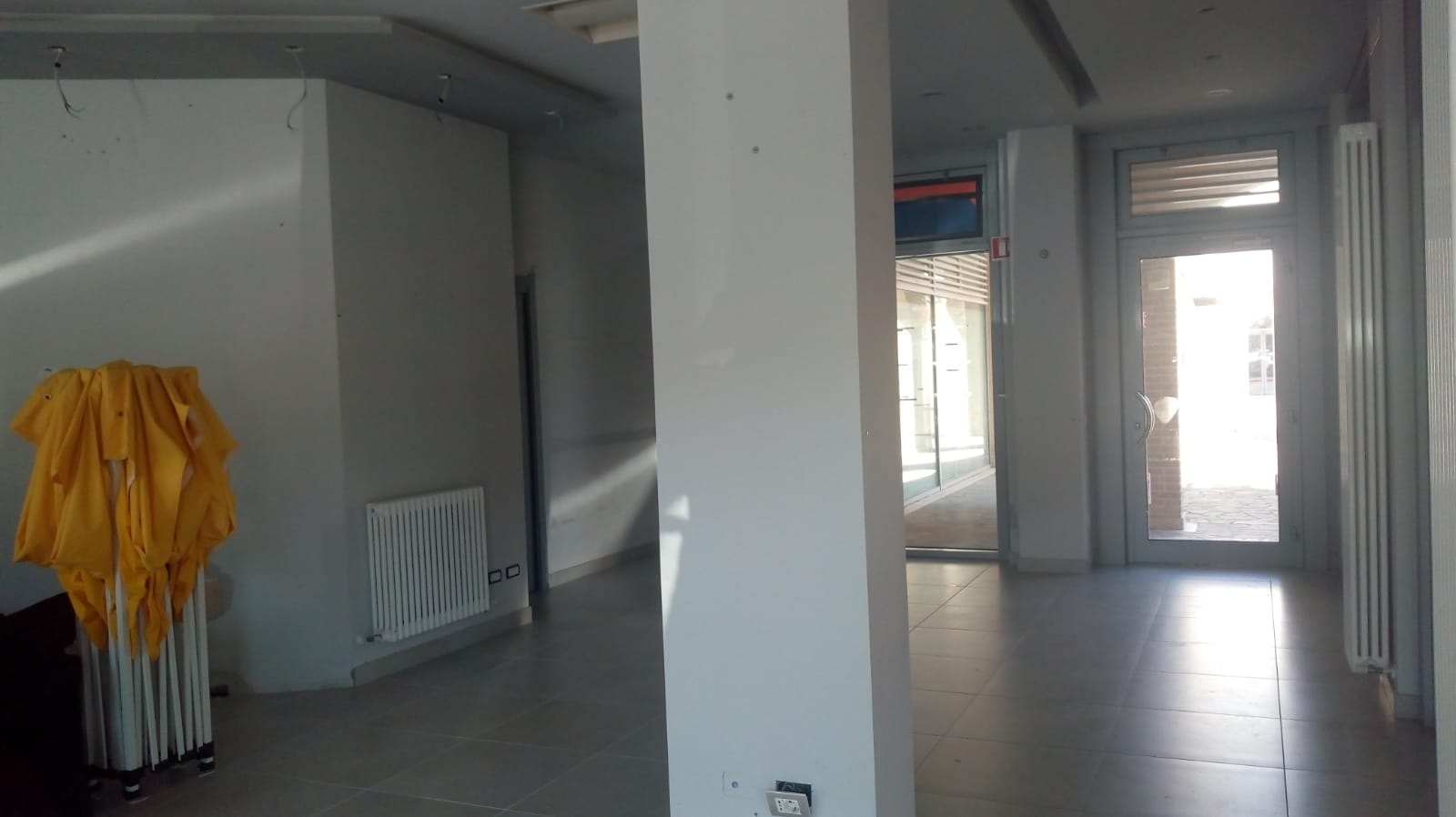 Locale commerciale in vendita a Ripatransone