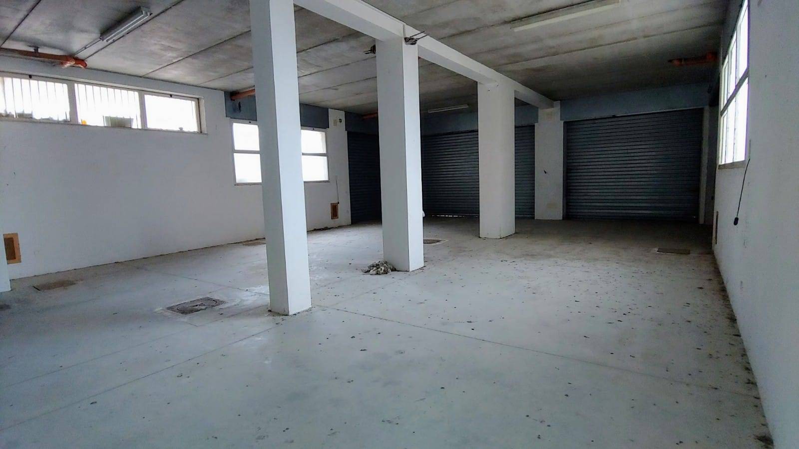 Locale artigianale in vendita a San Benedetto del Tronto, Ponte Rotto