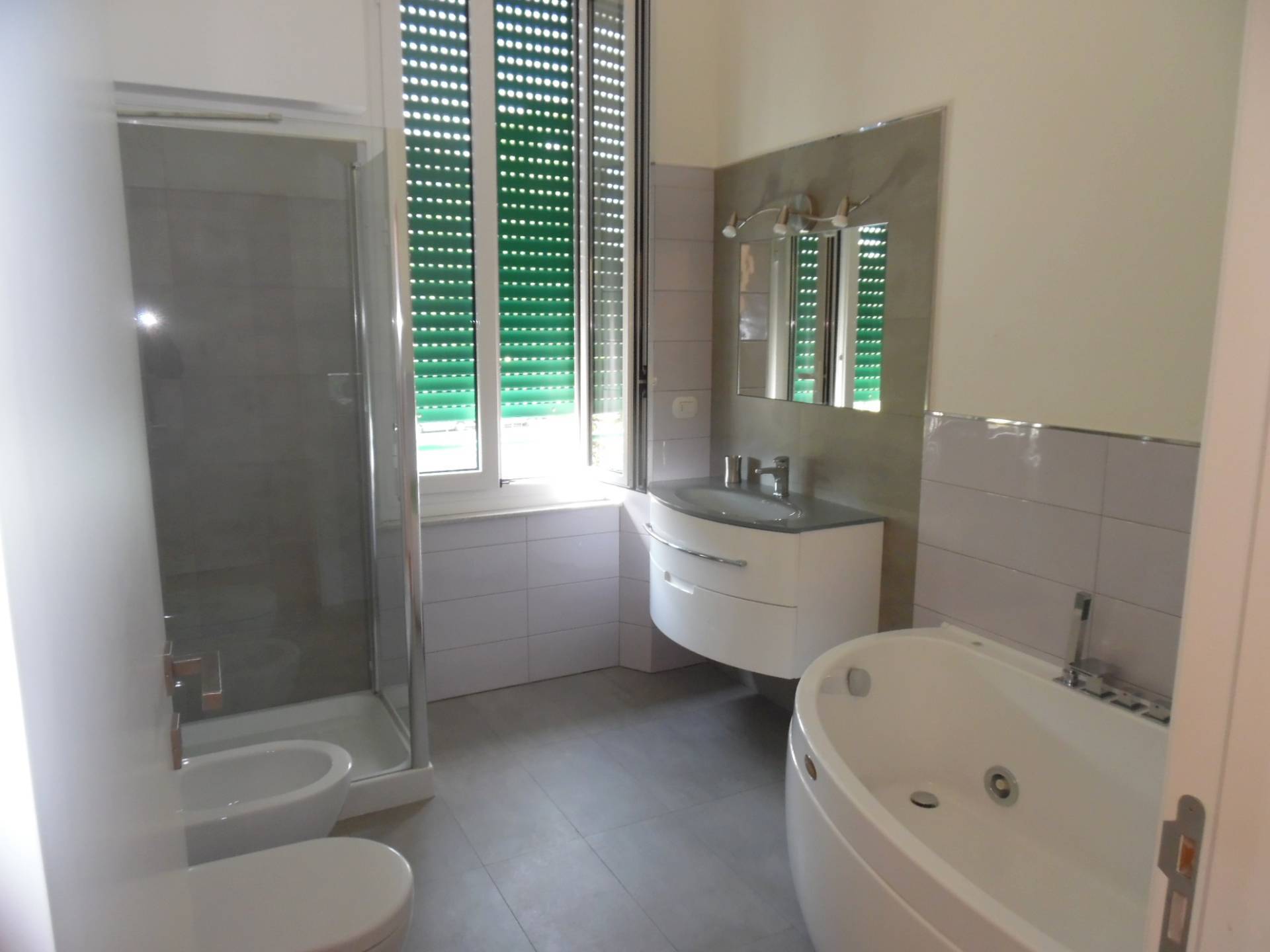 Appartamento in vendita a San Benedetto del Tronto, Centro