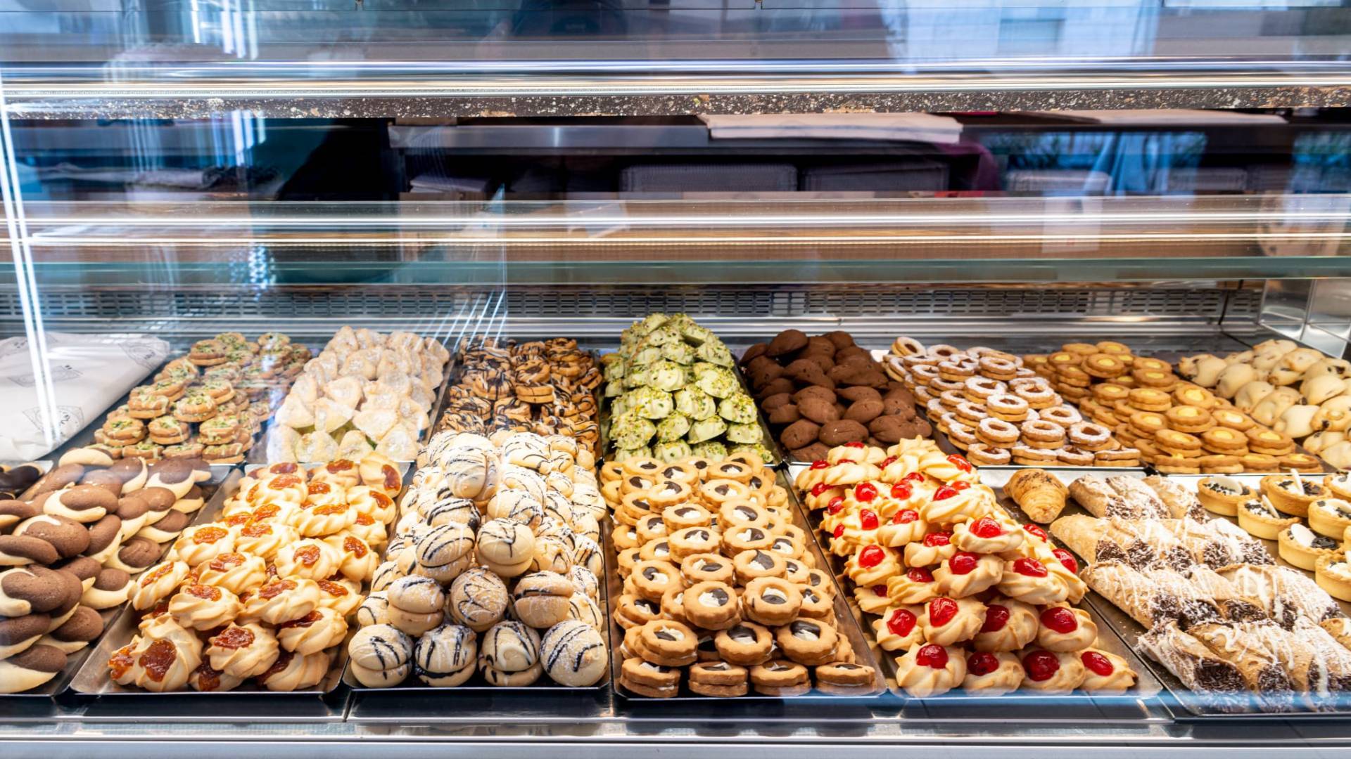Bar - Pasticceria in vendita a Cupra Marittima, mare