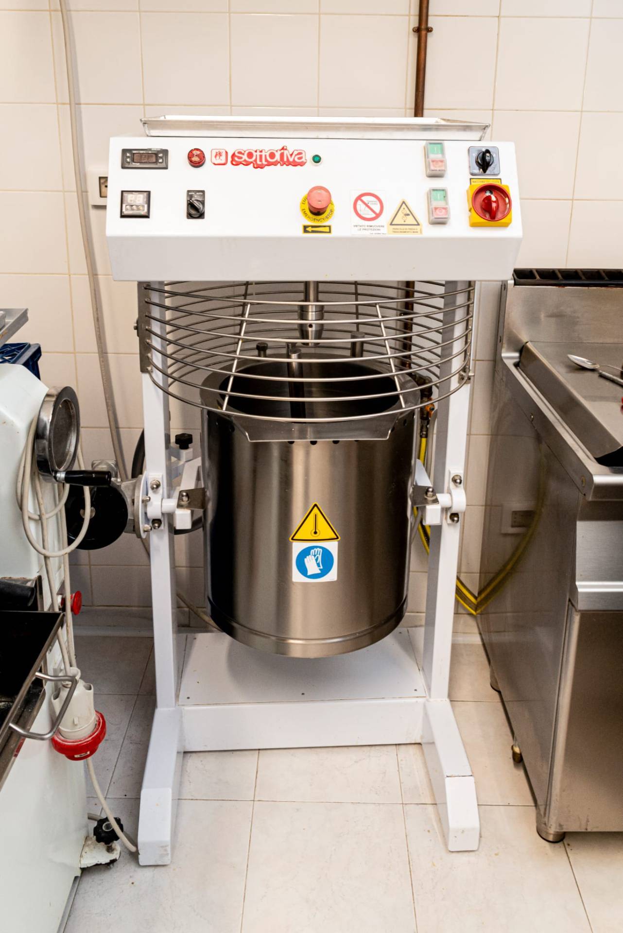 Bar - Pasticceria in vendita a Cupra Marittima, mare