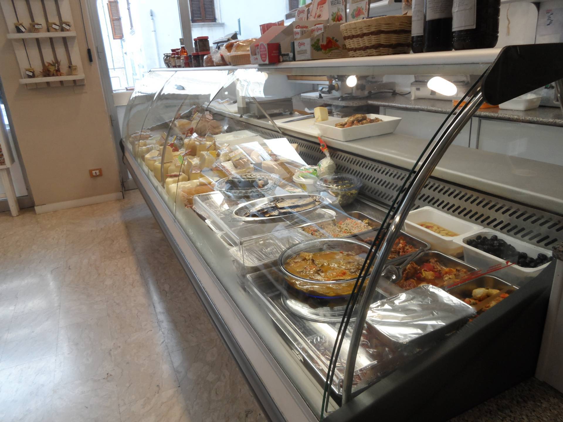 Alimentari in vendita a Grottammare, Centro