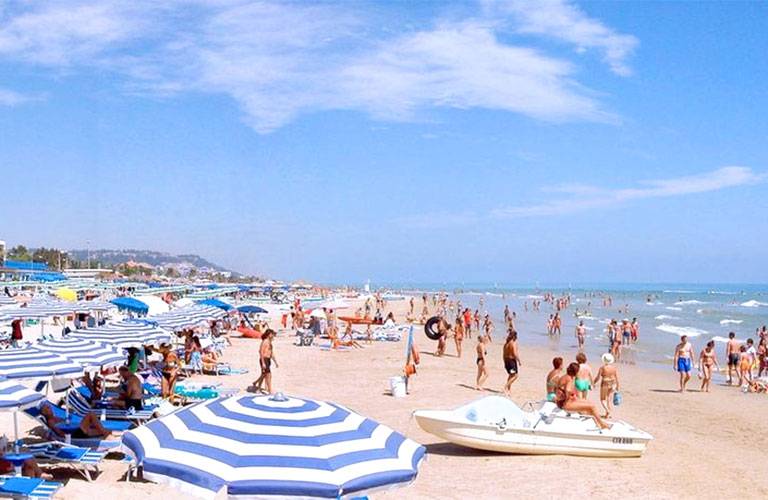 Villa in vendita a Grottammare, mare