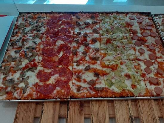 Pizzeria al taglio e d'asporto in vendita a San Benedetto del Tronto, Comune