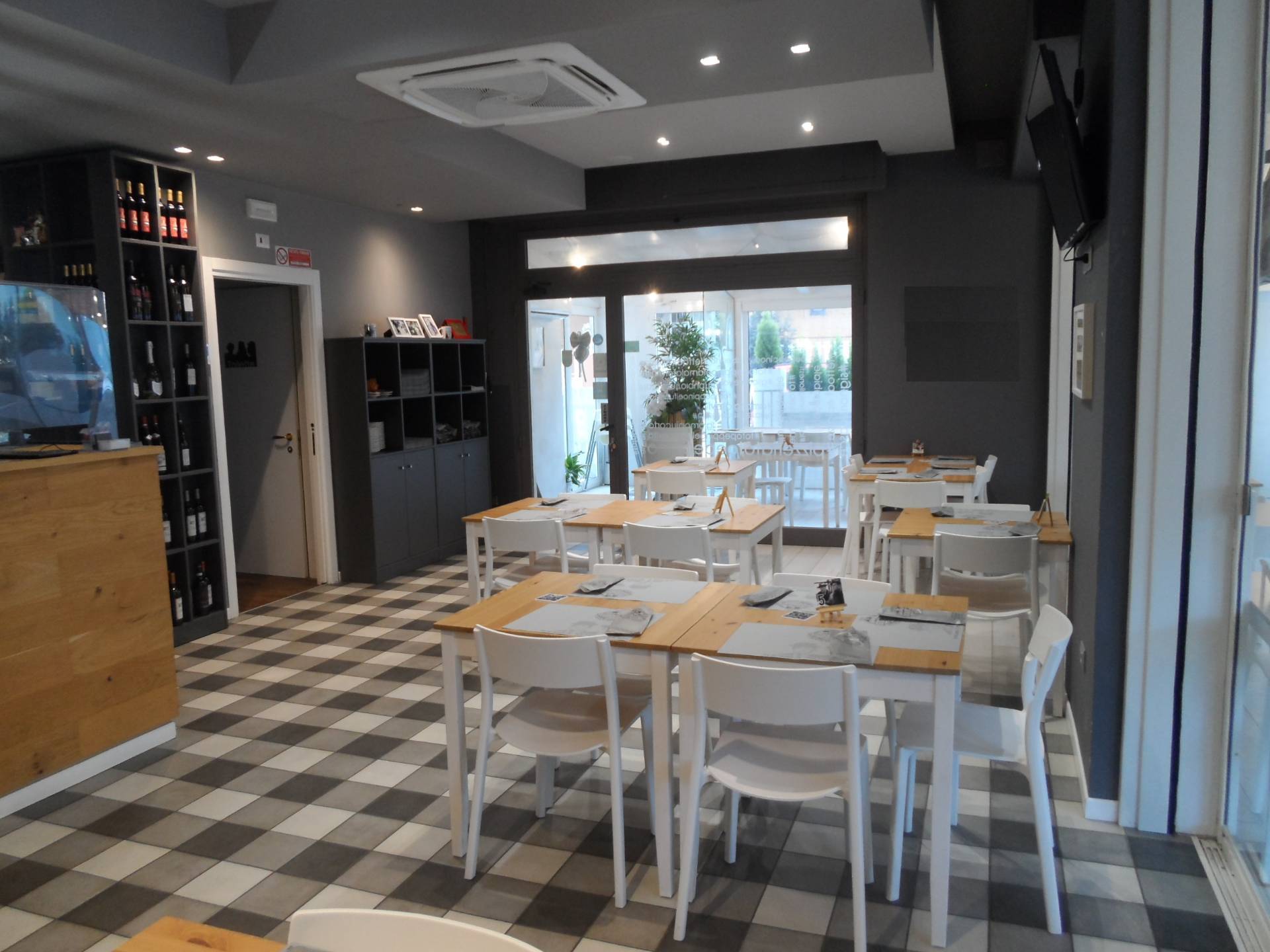 Pizzeria in vendita a San Benedetto del Tronto, Porto d'Ascoli mare