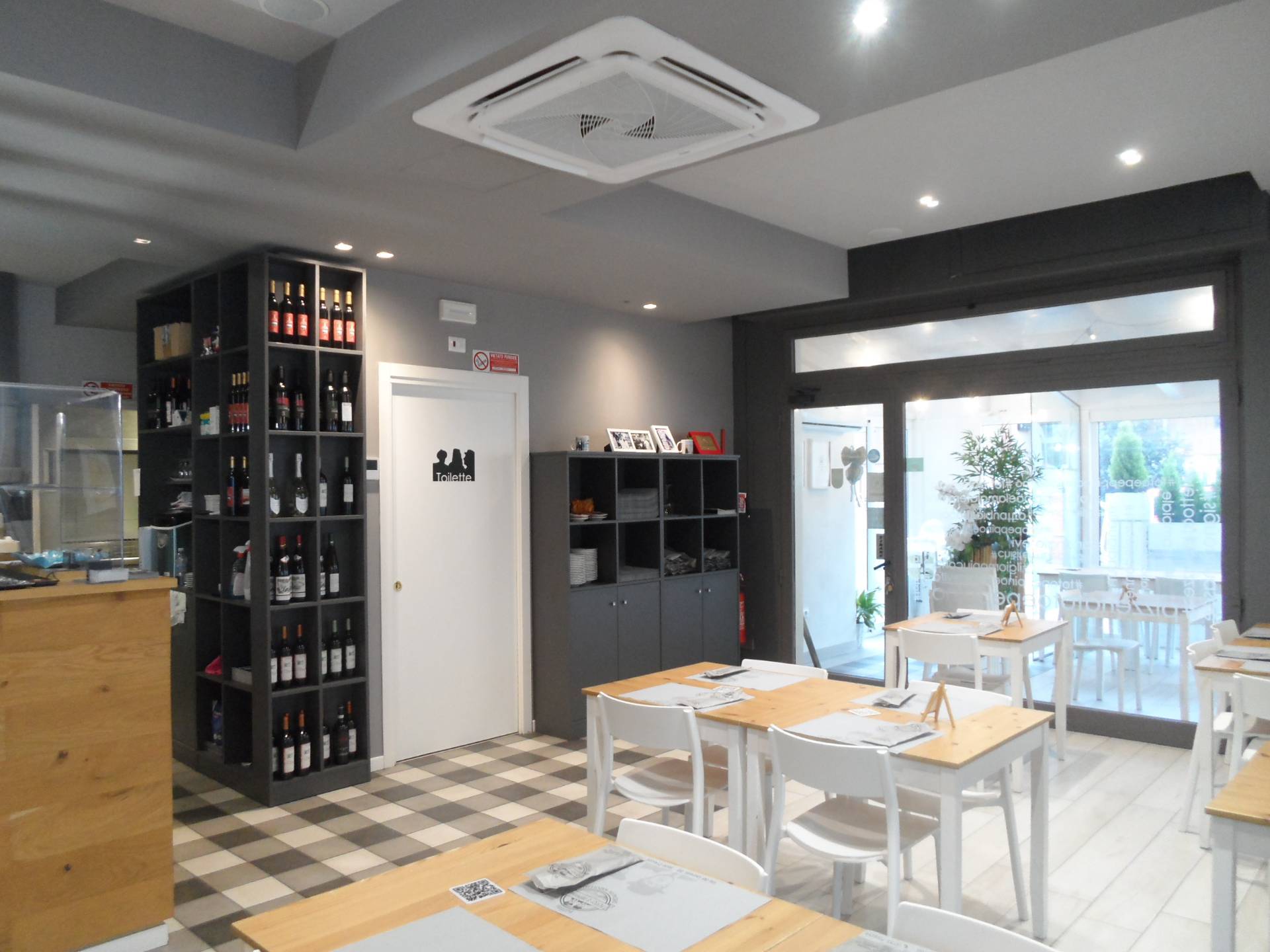 Pizzeria in vendita a San Benedetto del Tronto, Porto d'Ascoli mare