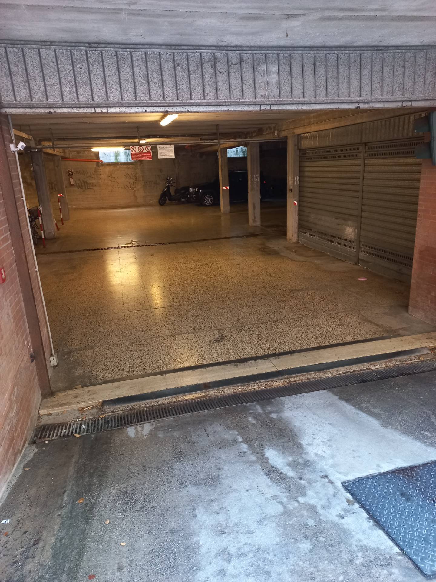 Garage in vendita a Grottammare, Centro