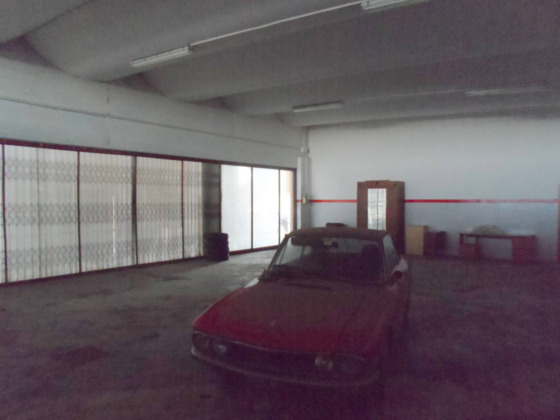Magazzino - deposito in vendita a San Benedetto del Tronto, Strada Statale 16