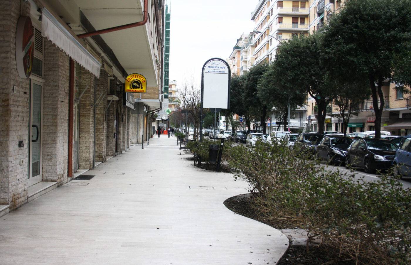 Locale commerciale in vendita a San Benedetto del Tronto, Viale De Gasperi