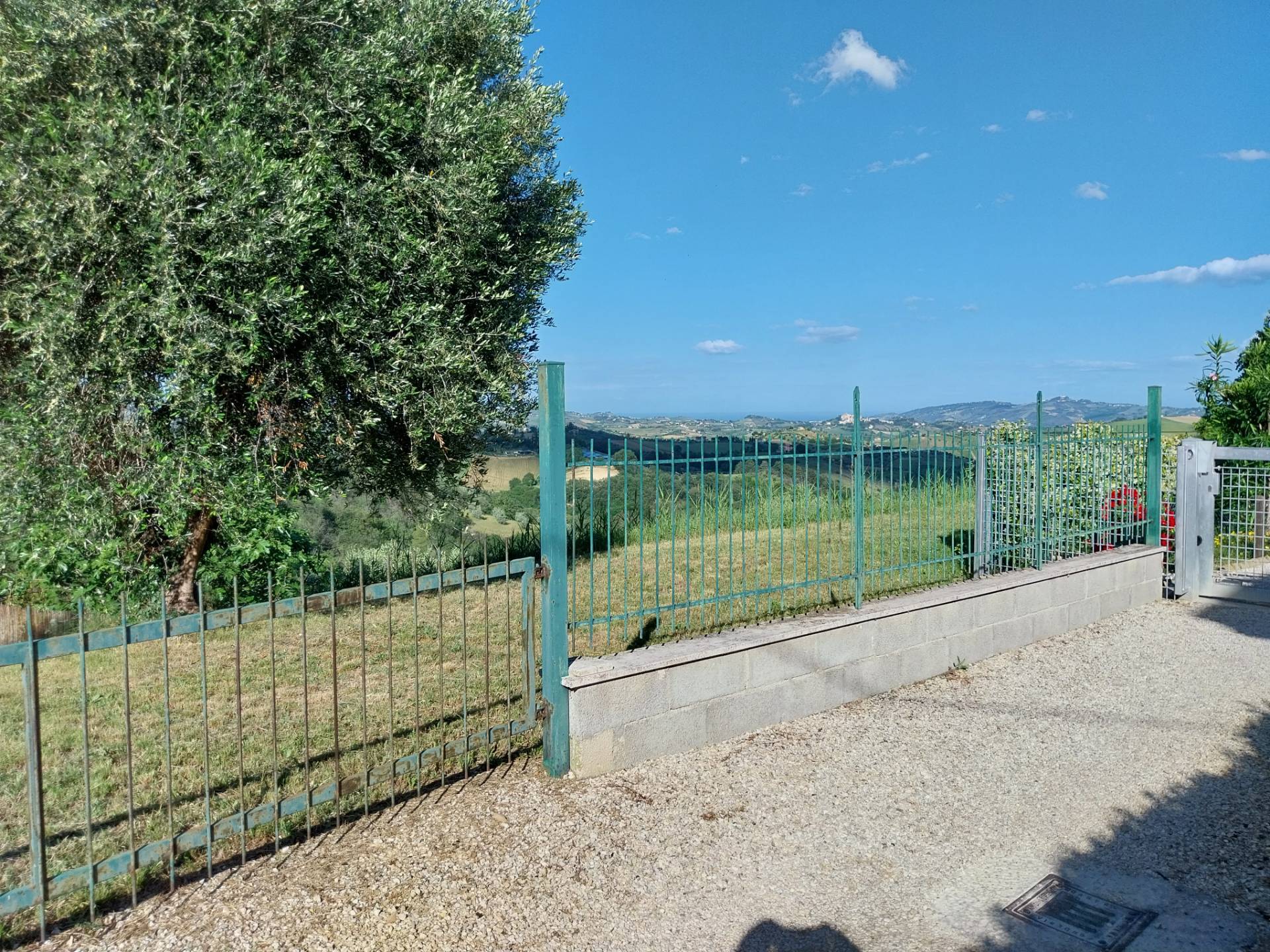 Casa singola in vendita a Castorano, Rocchetta