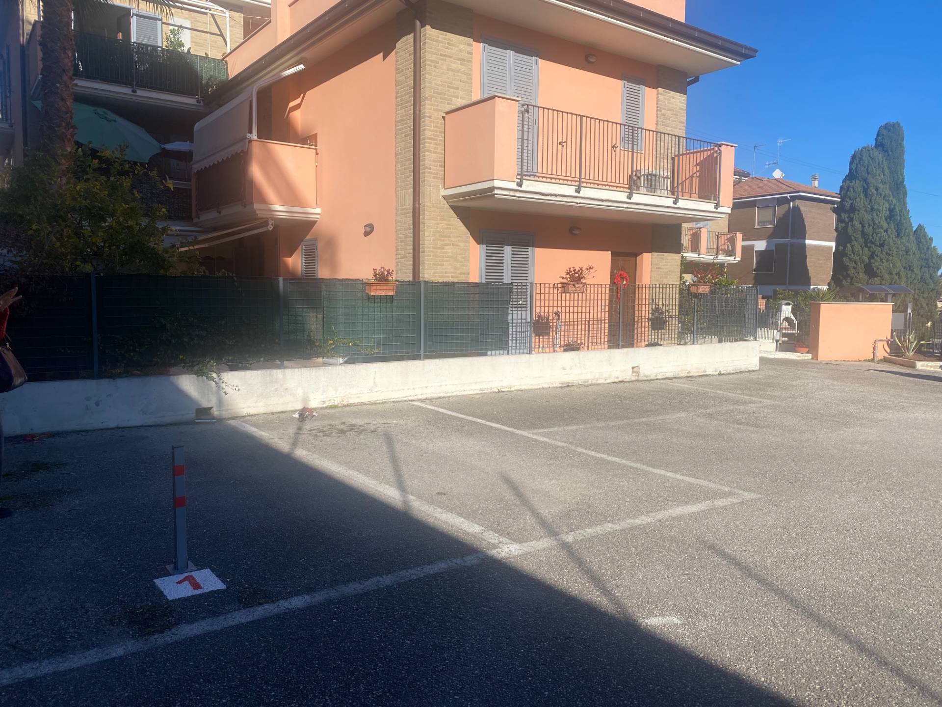 Posto auto scoperto in vendita a San Benedetto del Tronto, Residenziale