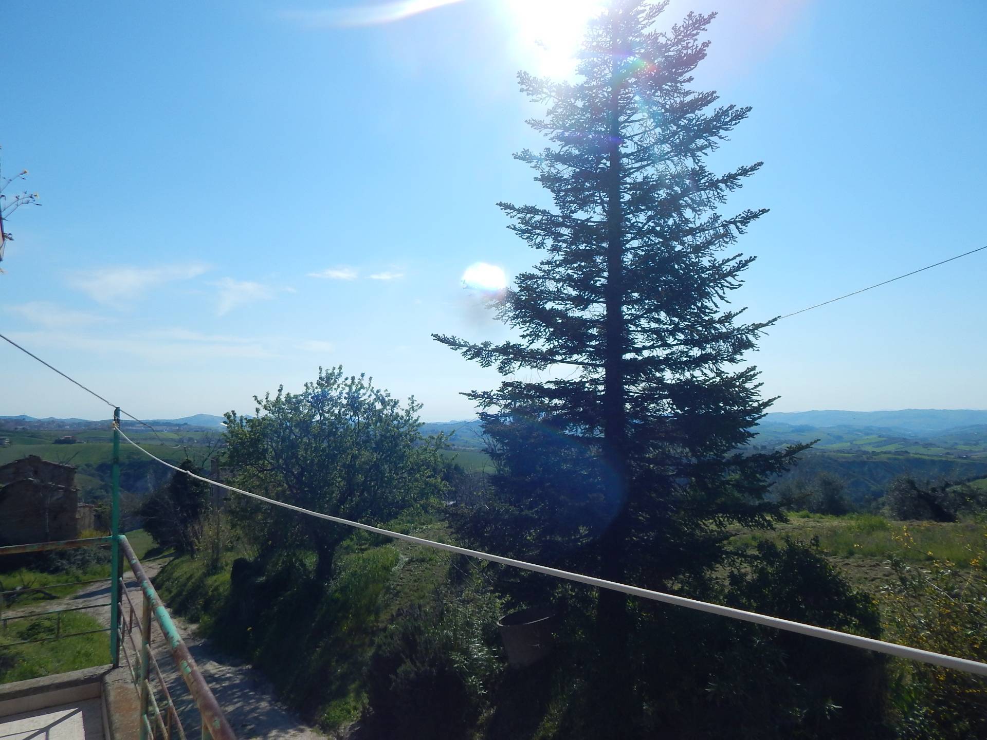 Casolare in vendita a Castignano