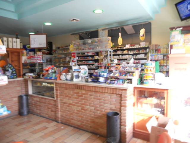 Bar - Tabacchi in vendita a Martinsicuro, Villa Rosa