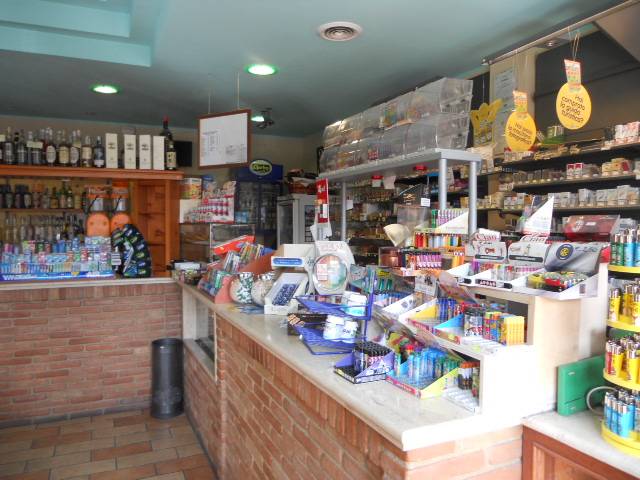 Bar - Tabacchi in vendita a Martinsicuro, Villa Rosa