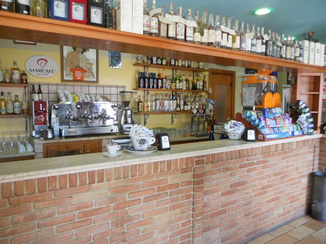 Bar - Tabacchi in vendita a Martinsicuro, Villa Rosa