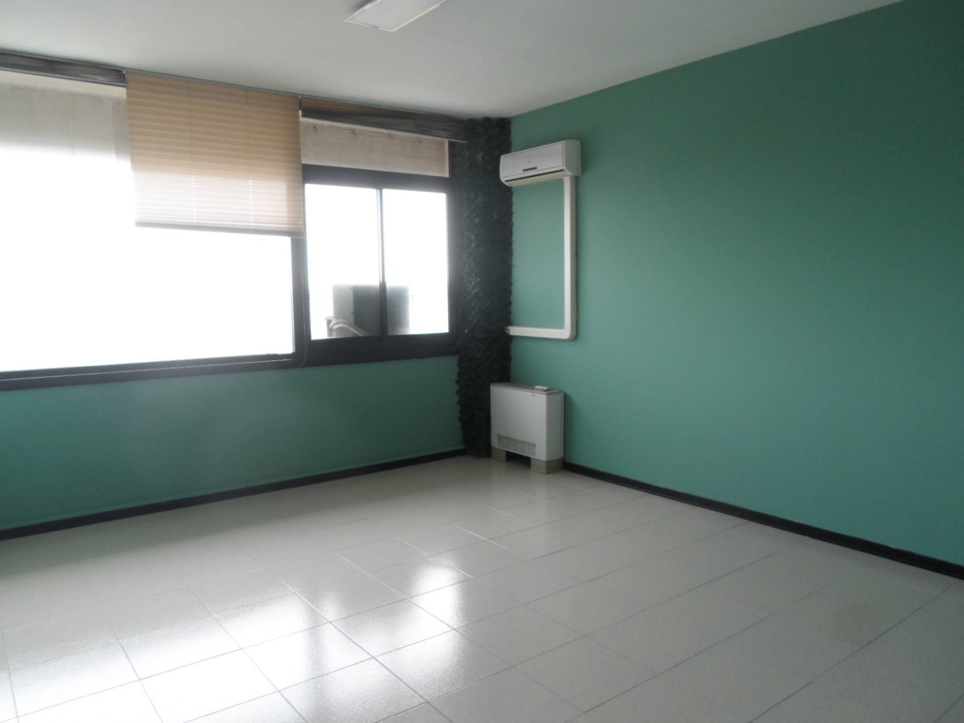 Studio/Ufficio in affitto a San Benedetto del Tronto, Porto d'Ascoli