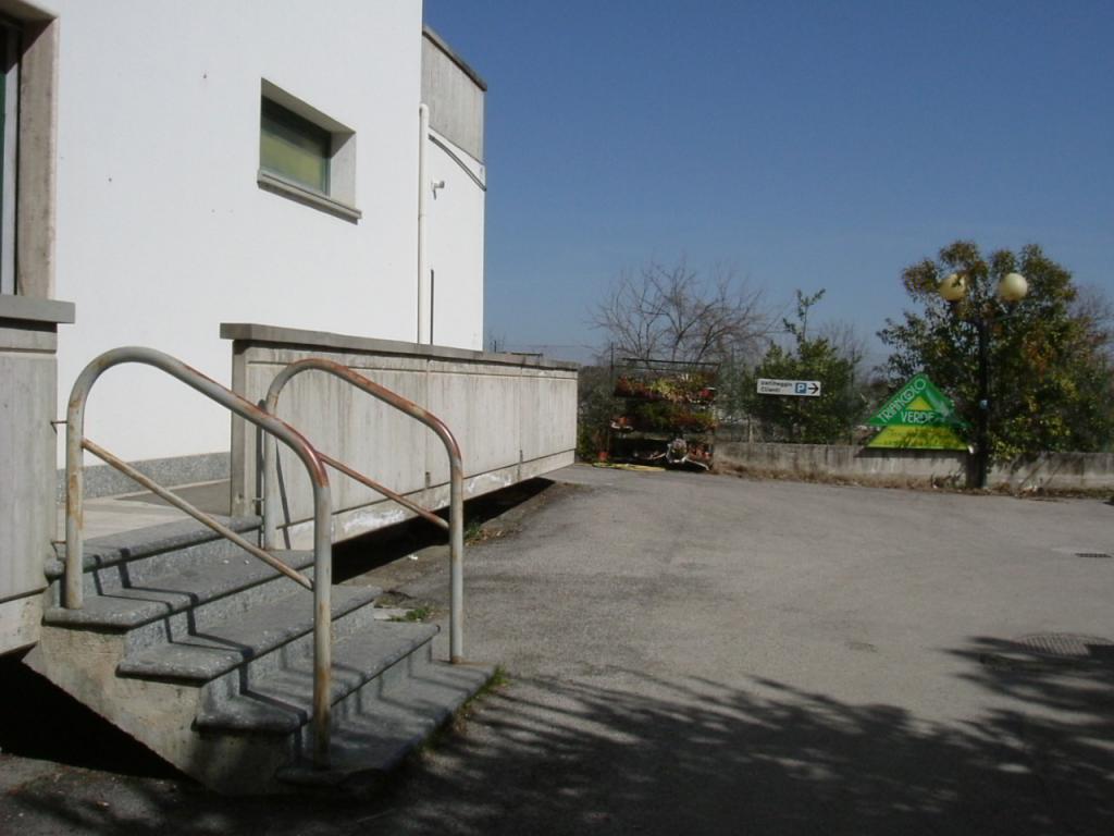 Locale commerciale in vendita a Spinetoli