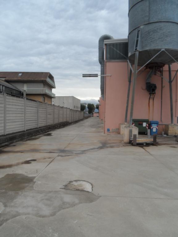 Capannone in affitto a San Benedetto del Tronto, Strada Statale 16