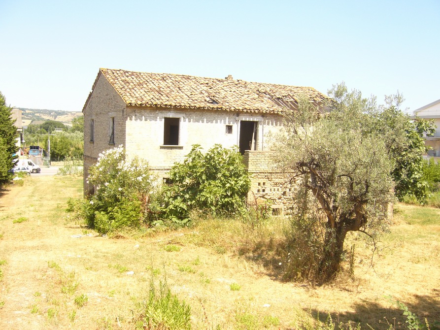 Terreno edificabile in vendita a Colonnella
