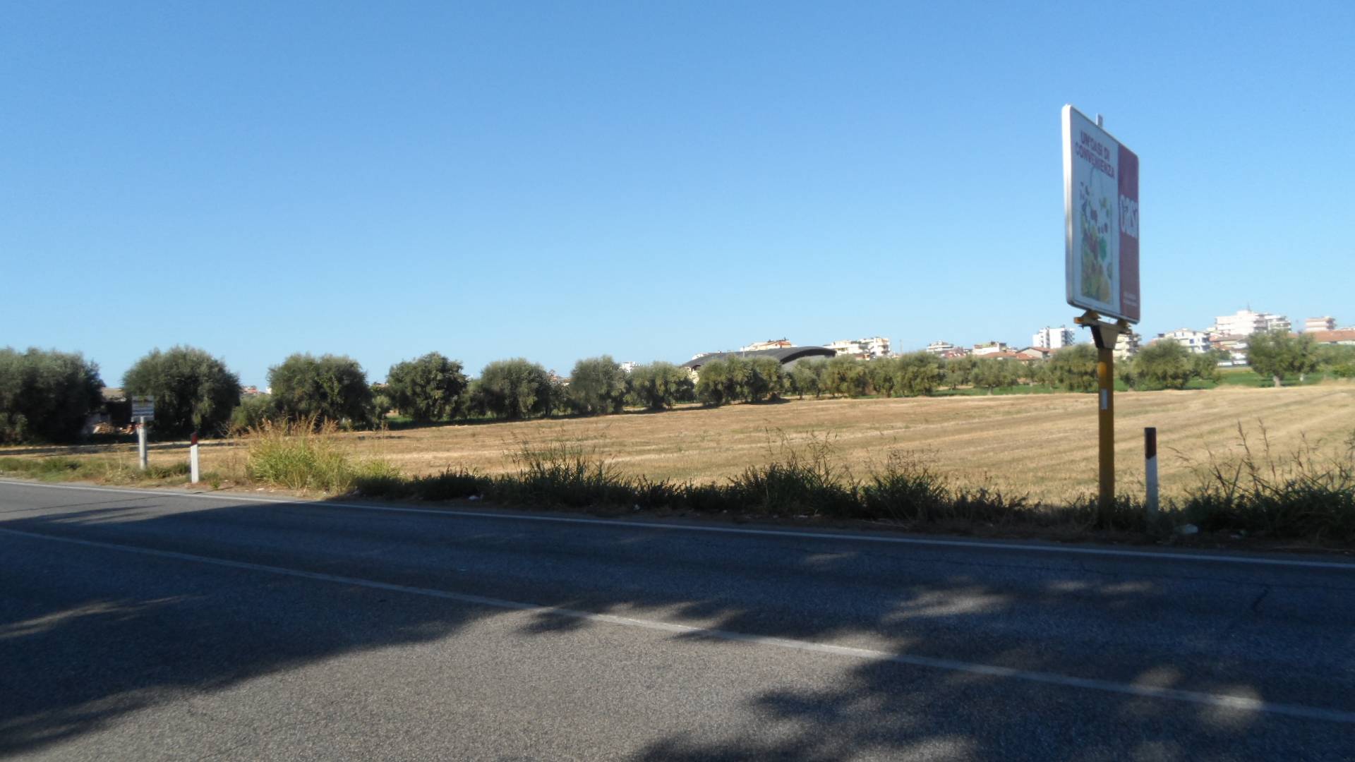 Terreno edificabile in vendita a Alba Adriatica, Strada Statale Adriatica