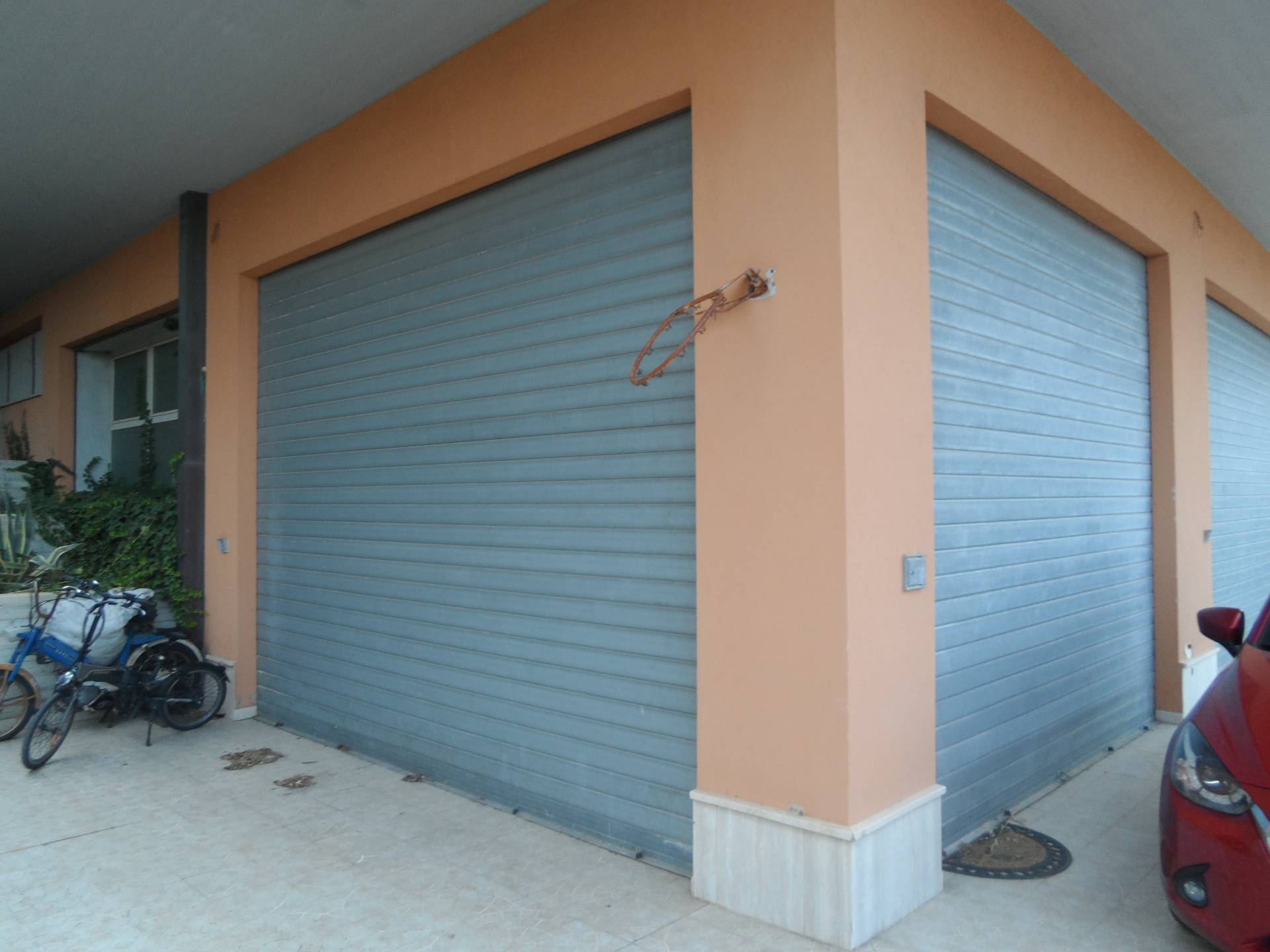 Locale artigianale in vendita a San Benedetto del Tronto, Ponte Rotto