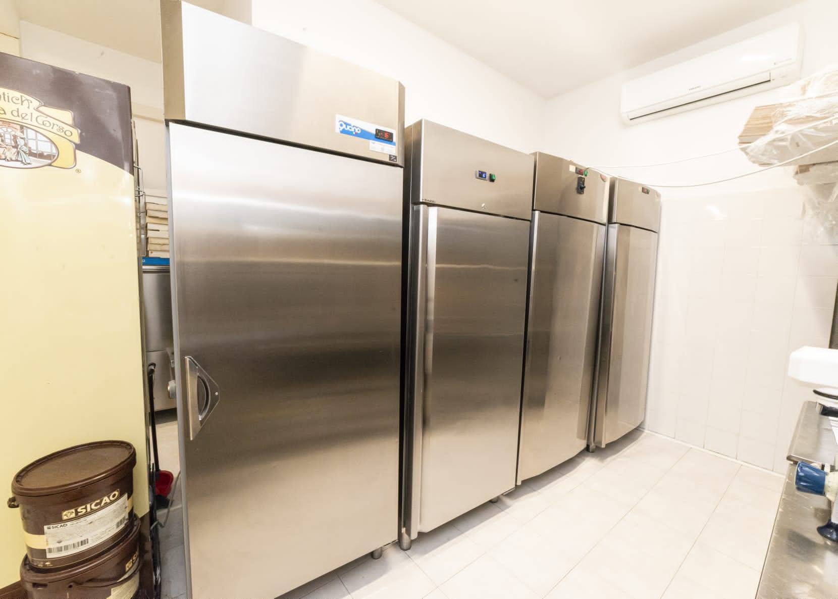 Bar - Pasticceria in vendita a Cupra Marittima, mare