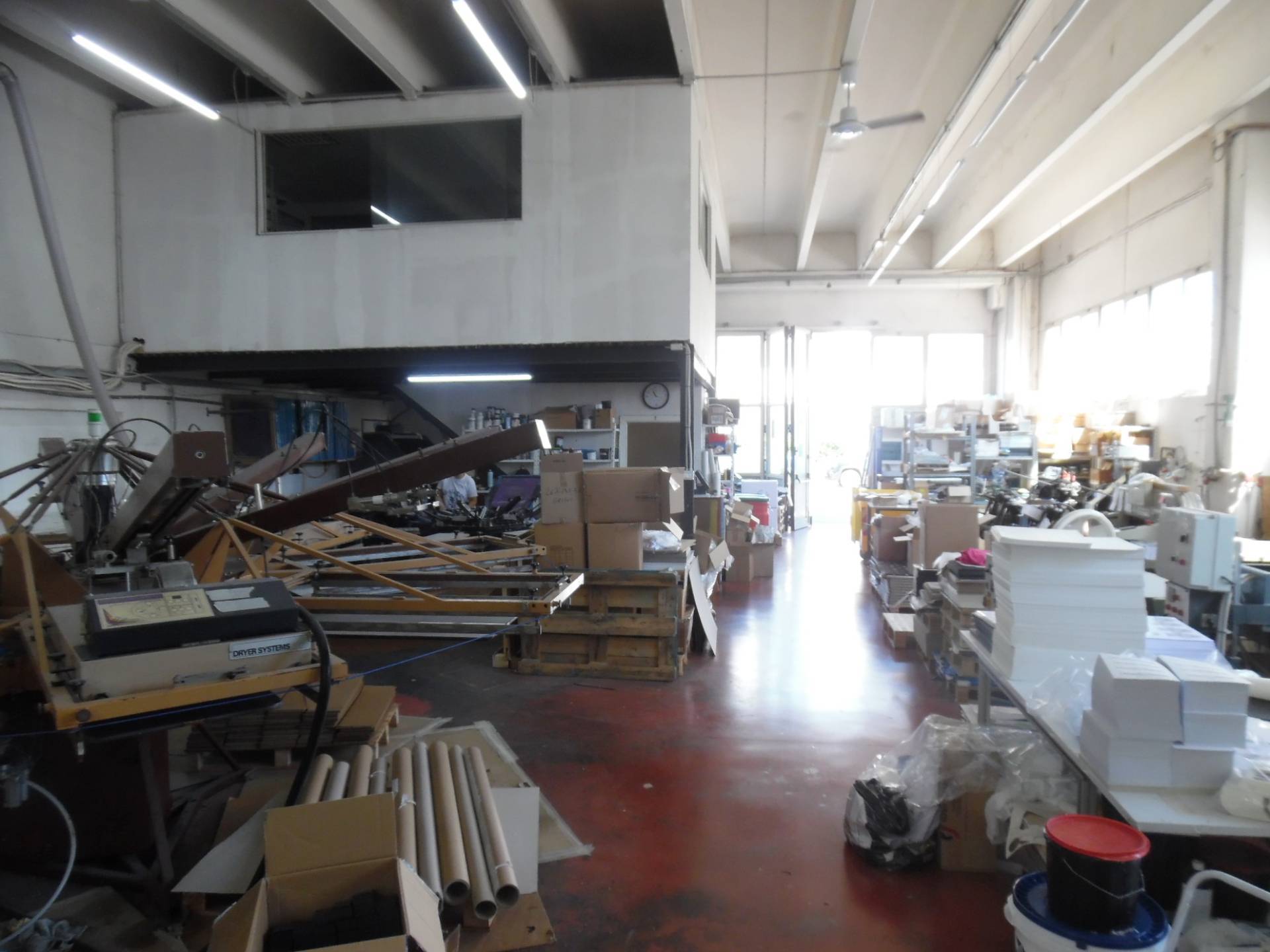 Locale artigianale in vendita a San Benedetto del Tronto, Porto d'Ascoli