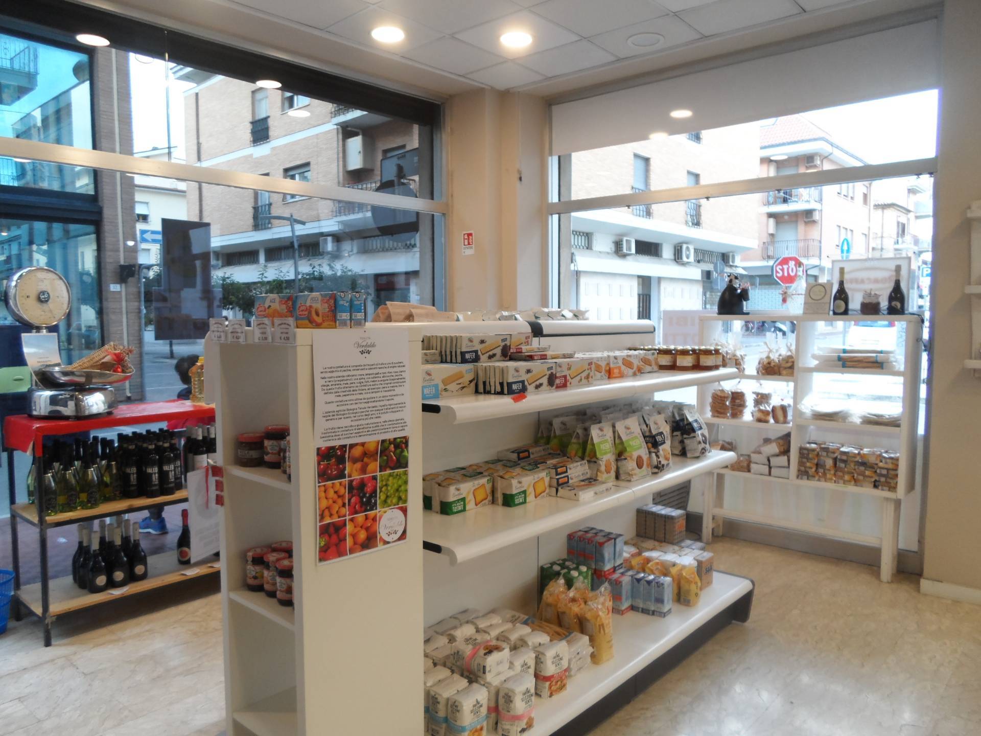 Alimentari in vendita a Grottammare, Centro