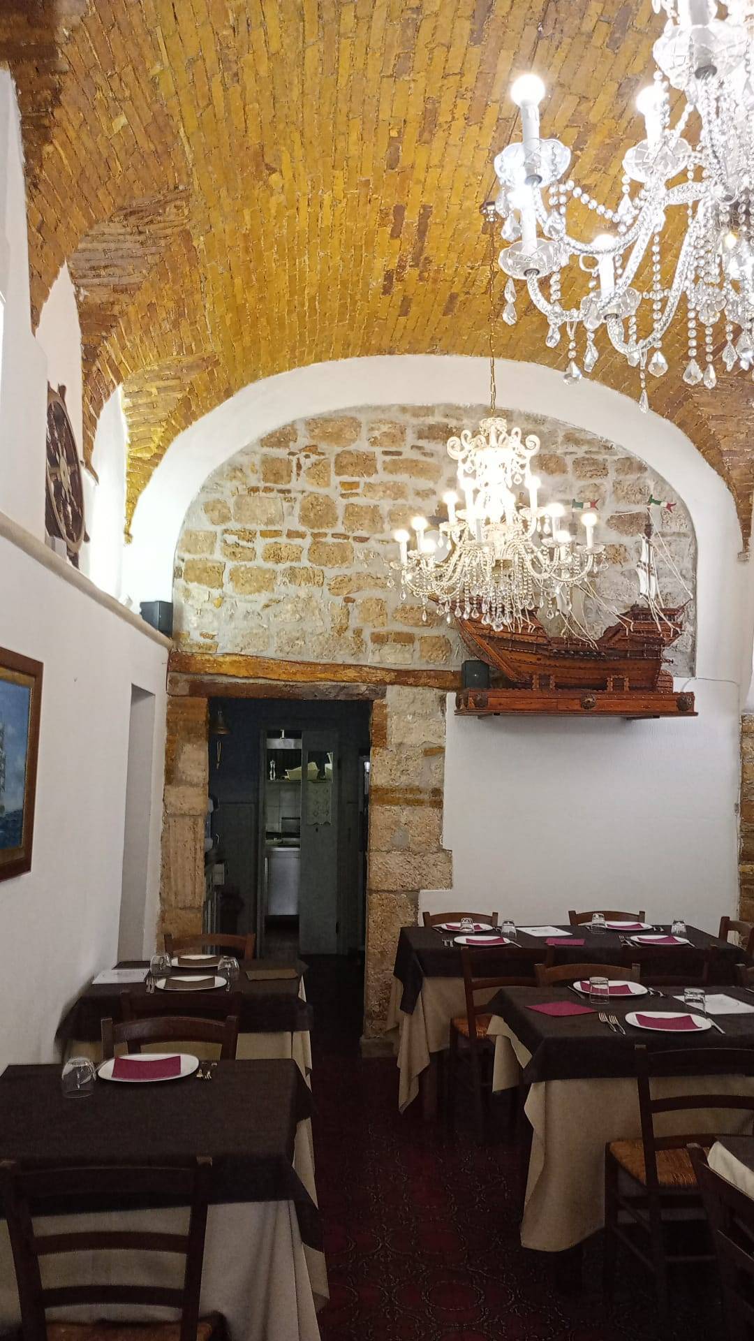 Ristorante in vendita a Ascoli Piceno, Centro Storico