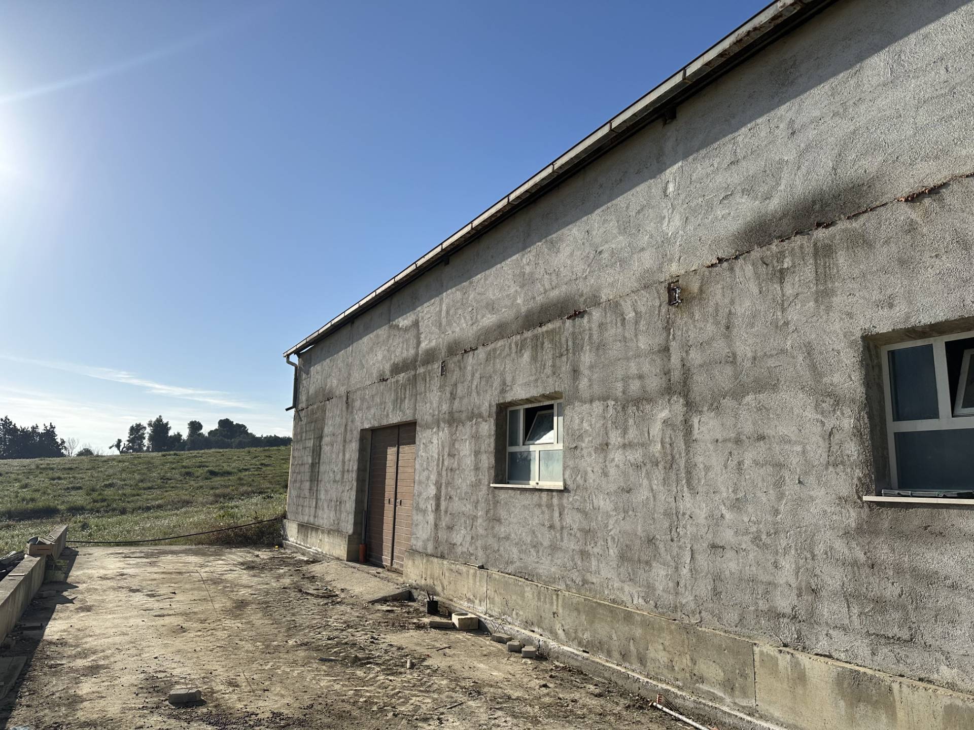 Capannone in vendita a Martinsicuro, Residenziale