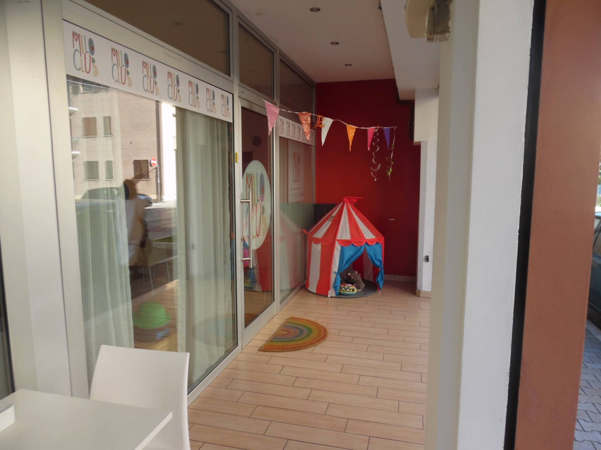 Locale commerciale in vendita a San Benedetto del Tronto, Porto d'Ascoli