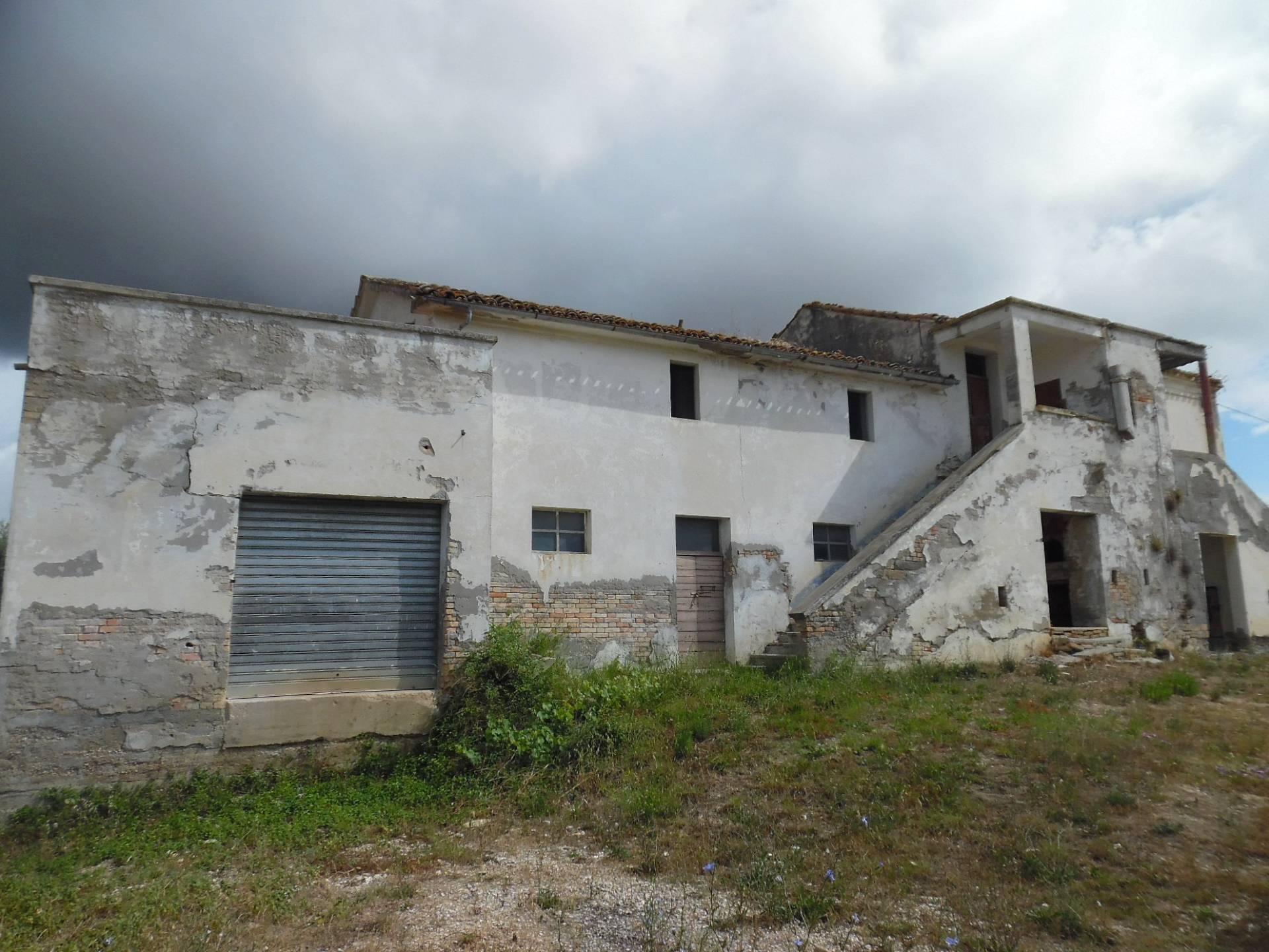 Casolare in vendita a Monteprandone, Centobuchi
