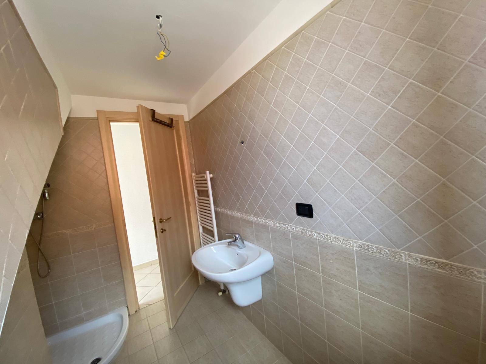 Appartamento in vendita a San Benedetto del Tronto, Zona Ascolani