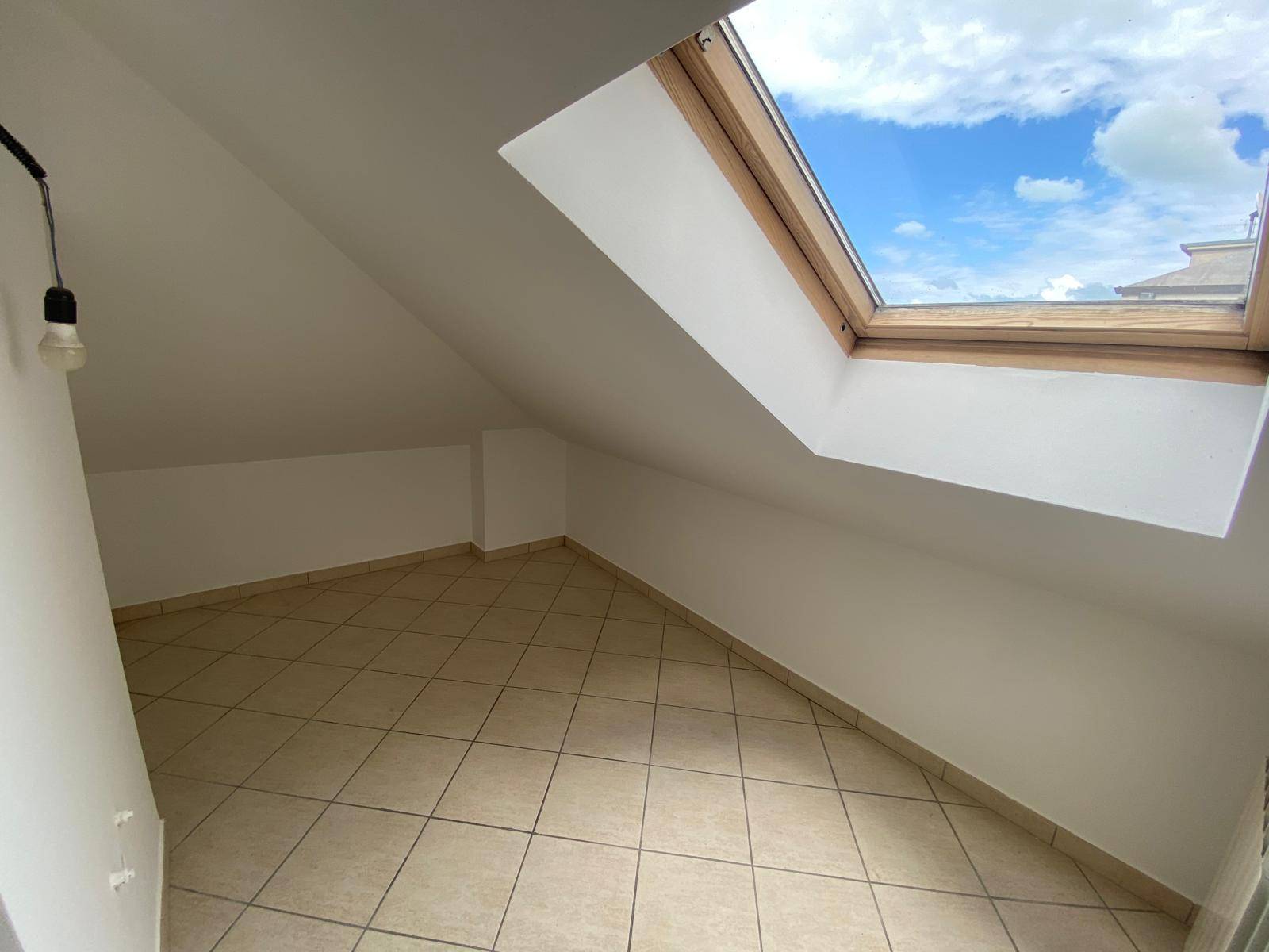 Appartamento in vendita a San Benedetto del Tronto, Zona Ascolani