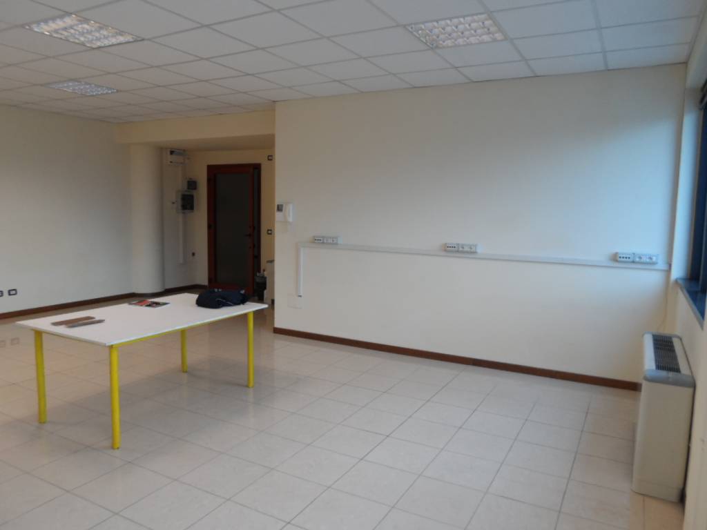 Studio/Ufficio in affitto a San Benedetto del Tronto, Strada Statale 16