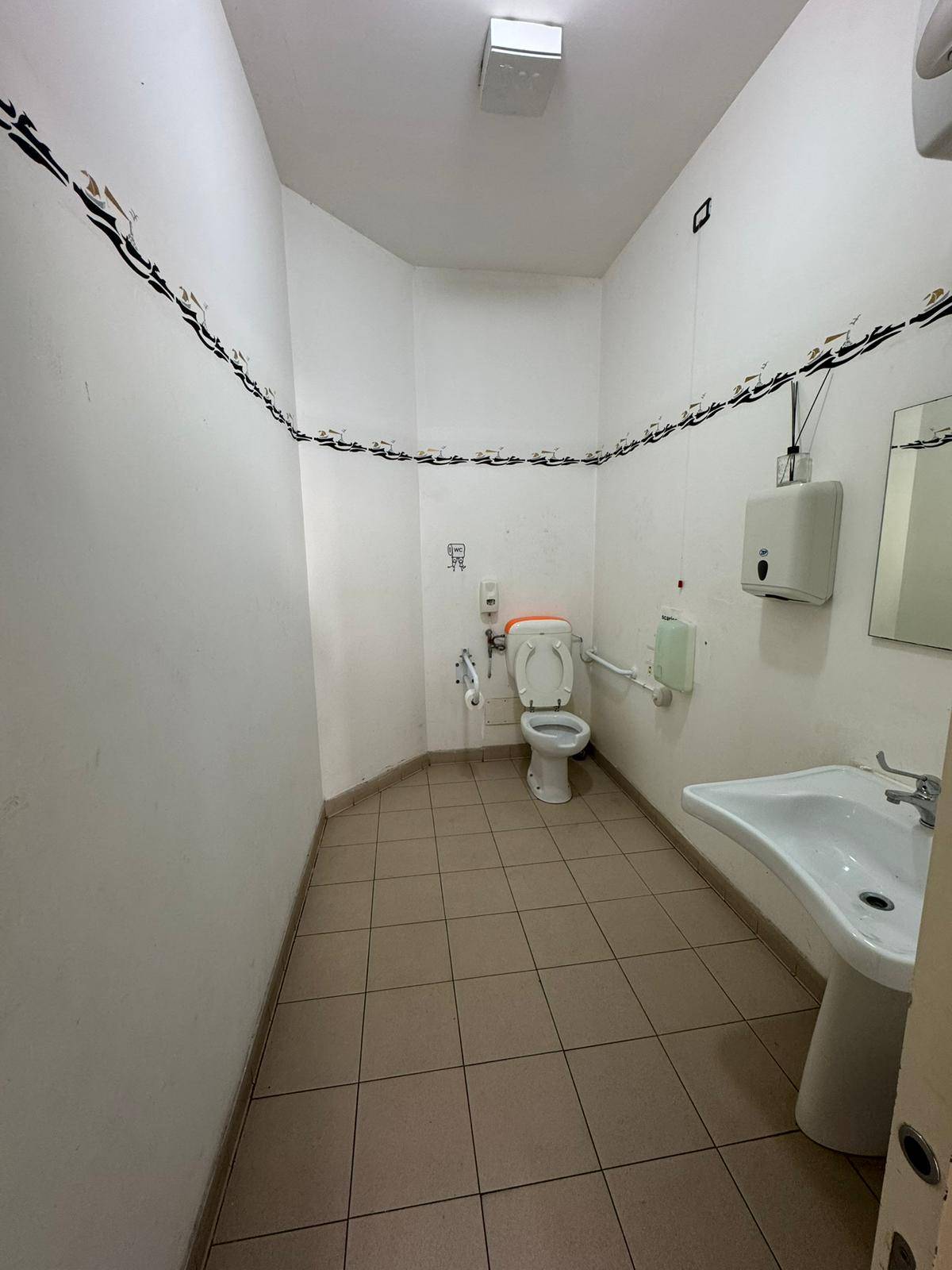 Bar in vendita a San Benedetto del Tronto, Viale De Gasperi