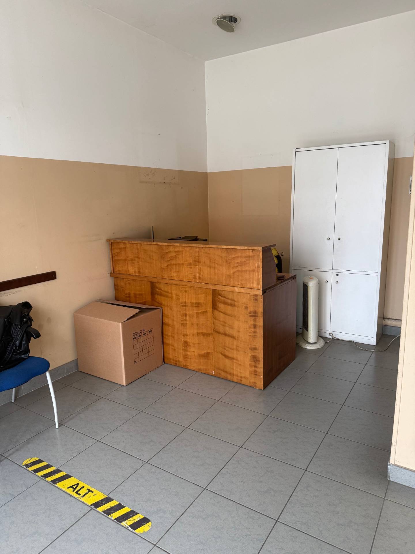 Locale commerciale in affitto a San Benedetto del Tronto, Strada Statale 16