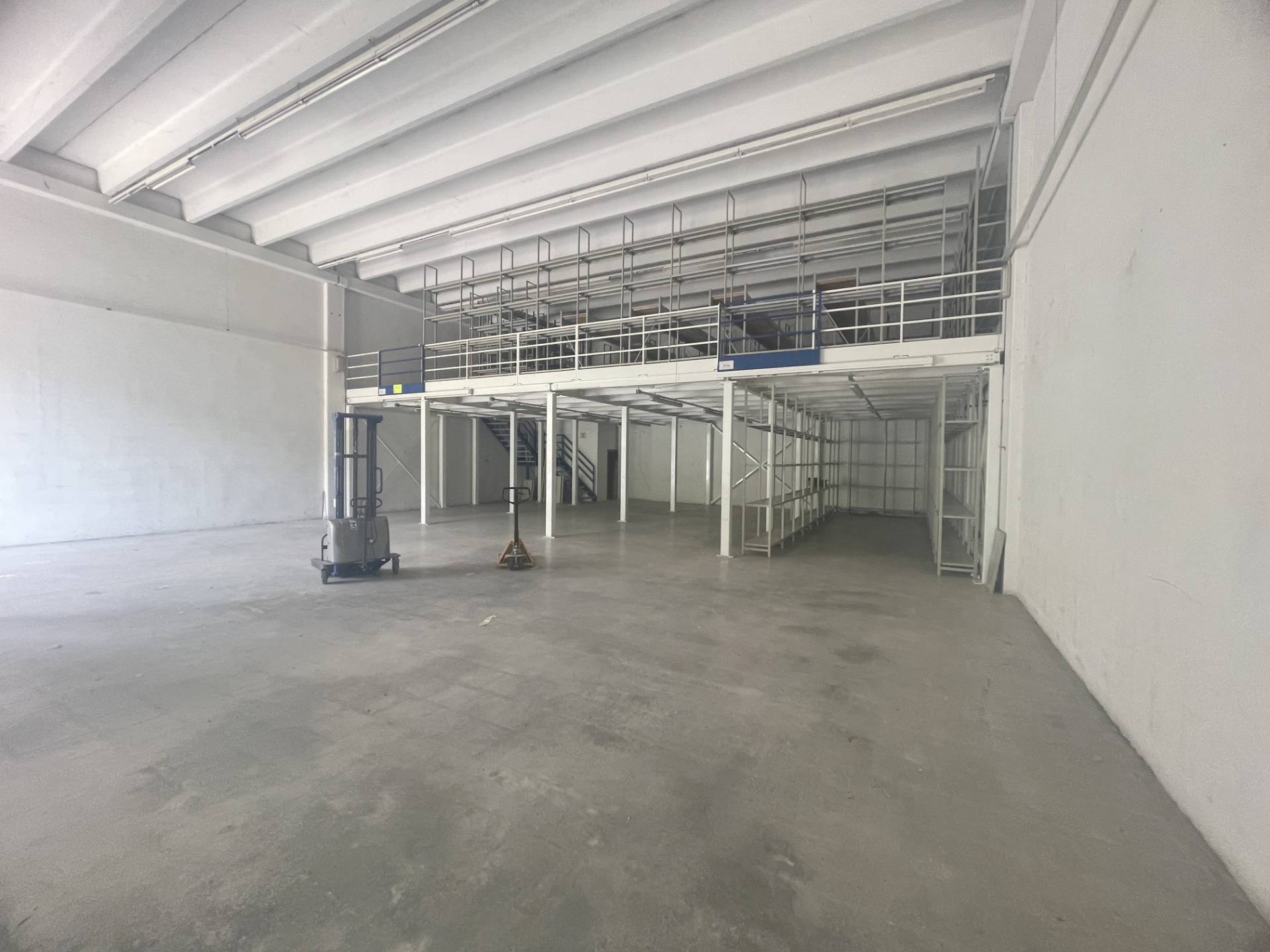 Magazzino - deposito in affitto a San Benedetto del Tronto, Porto d'Ascoli