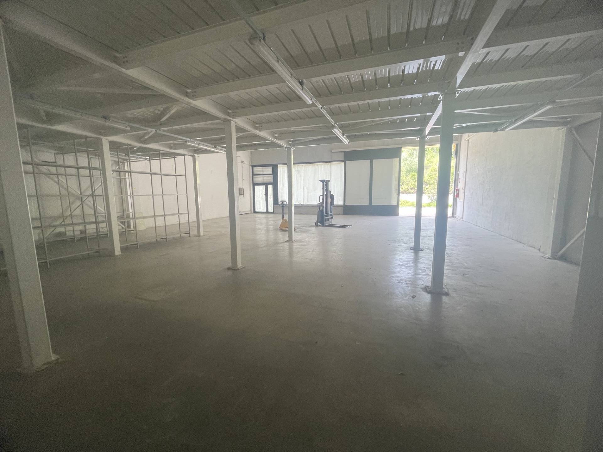Magazzino - deposito in affitto a San Benedetto del Tronto, Porto d'Ascoli