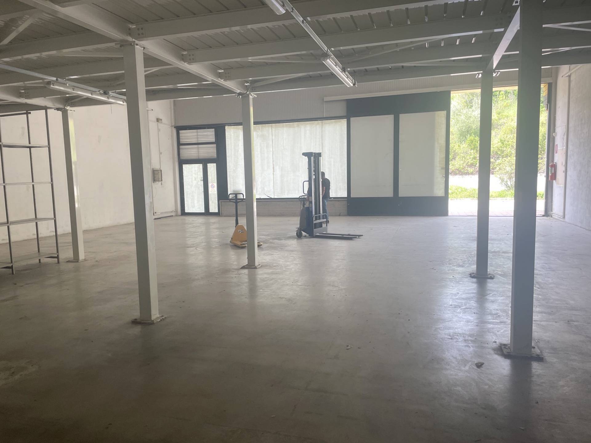 Magazzino - deposito in affitto a San Benedetto del Tronto, Porto d'Ascoli