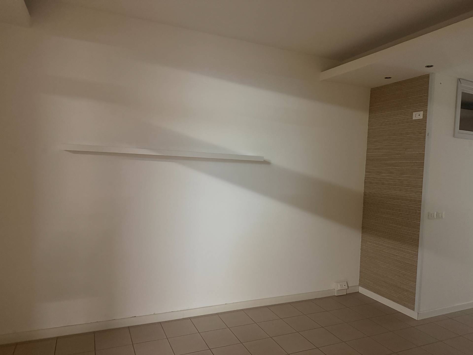 Studio/Ufficio in affitto a San Benedetto del Tronto, Strada Statale 16
