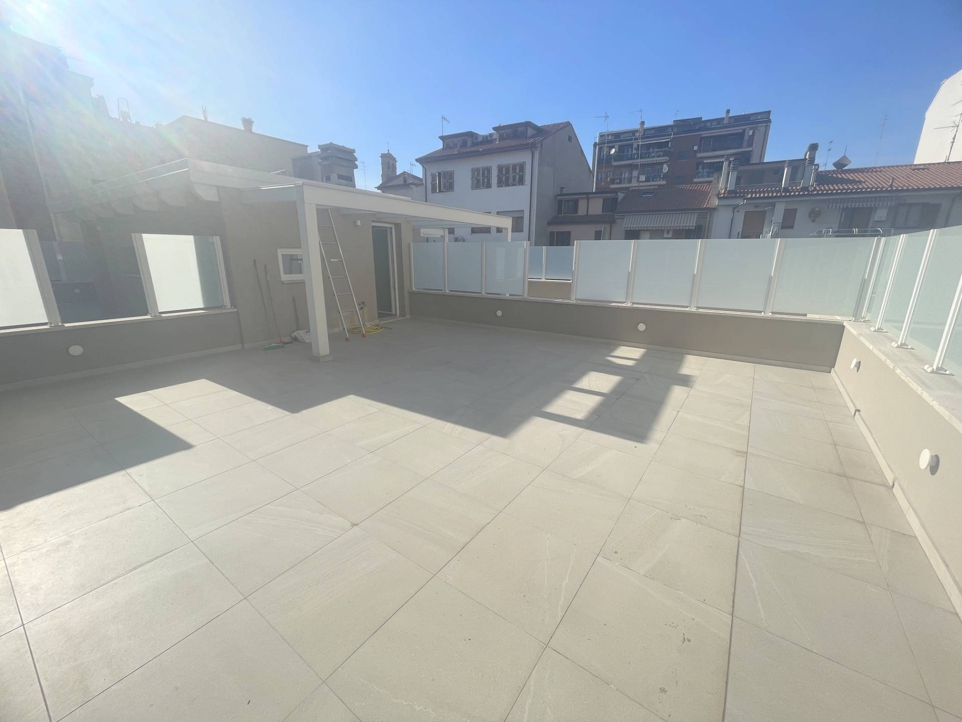 Appartamento in vendita a San Benedetto del Tronto, Centro