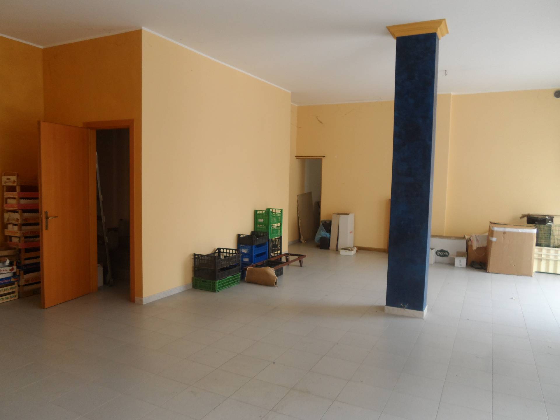 Magazzino - deposito in affitto a San Benedetto del Tronto, Porto d'Ascoli
