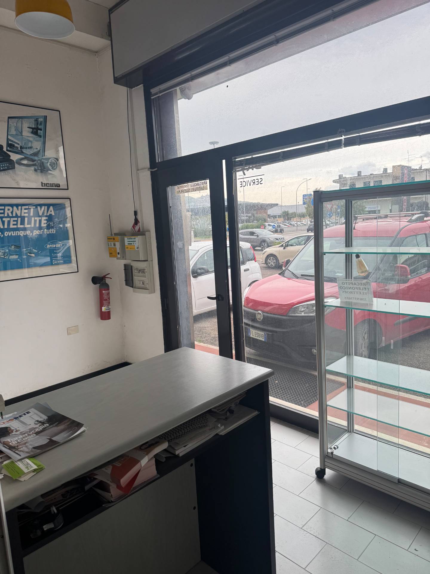 Locale commerciale in affitto a San Benedetto del Tronto, Porto d'Ascoli