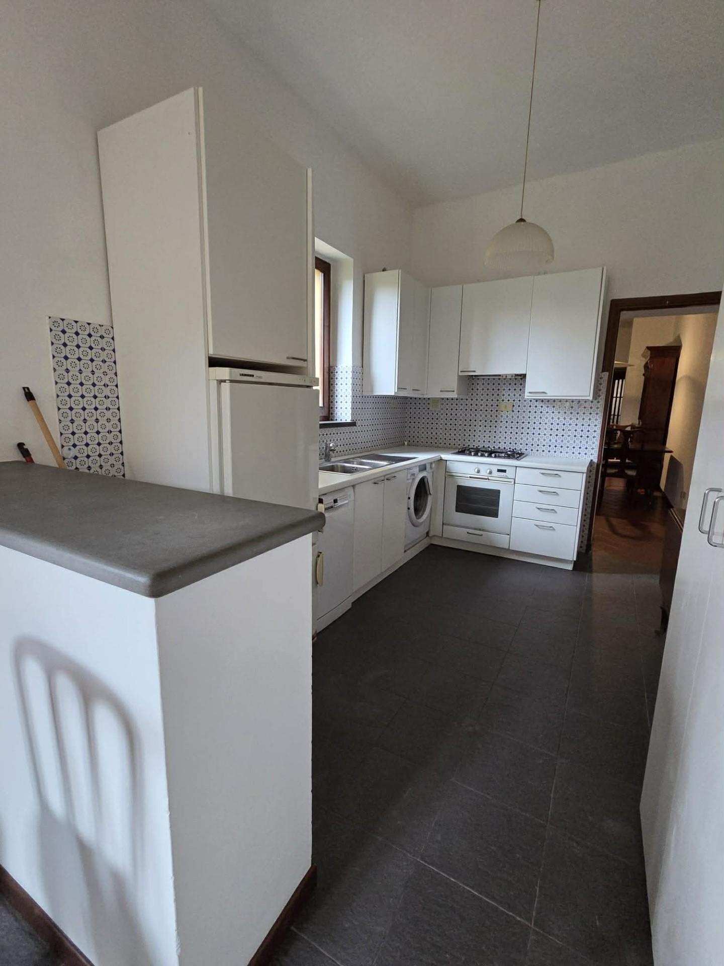 Appartamento arredato in affitto, Pisa santa maria