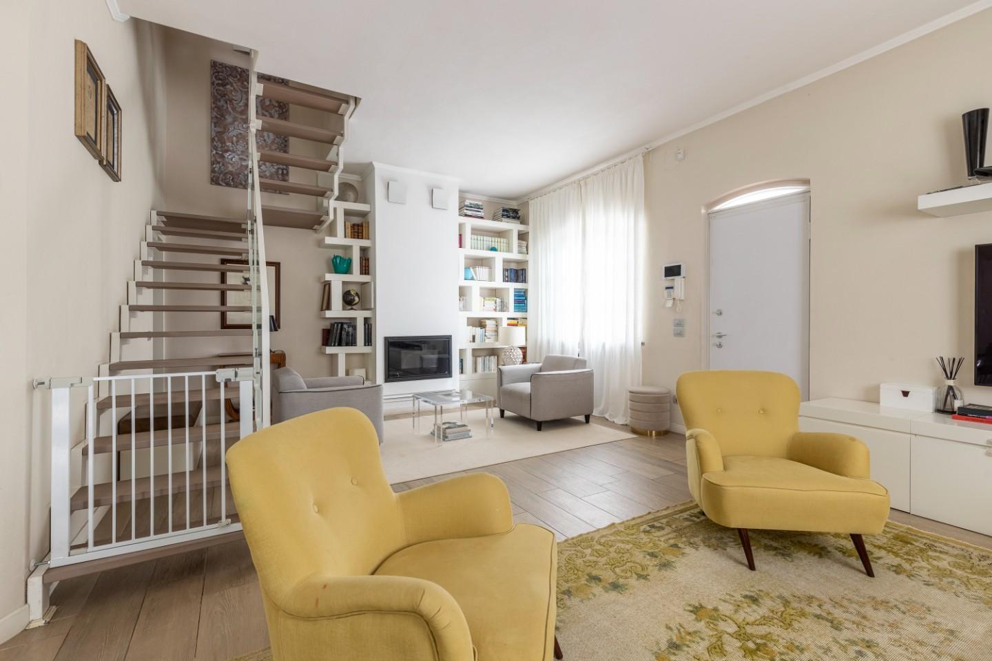 Villa Bifamiliare con giardino, Camaiore lido di
